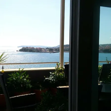 Penthouse Magic View 公寓 *