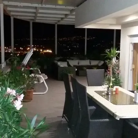 Penthouse Magic View * 珀德垂那